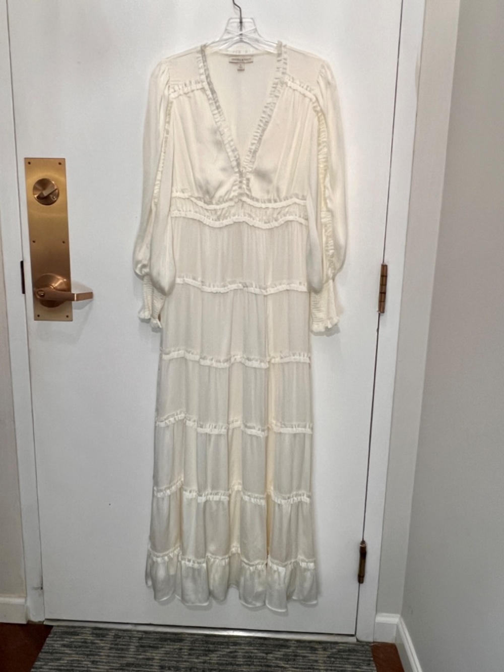 Chelsea & Violet dress in white Size S - worn just one time
